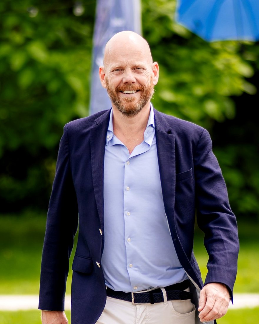 Willem van der Steen, oprichter van No Hours